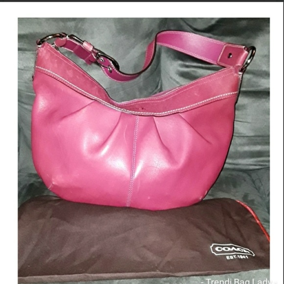 Authentic 💕Coach Leather Hot Pink Large Hobo - Picture 1 of 5